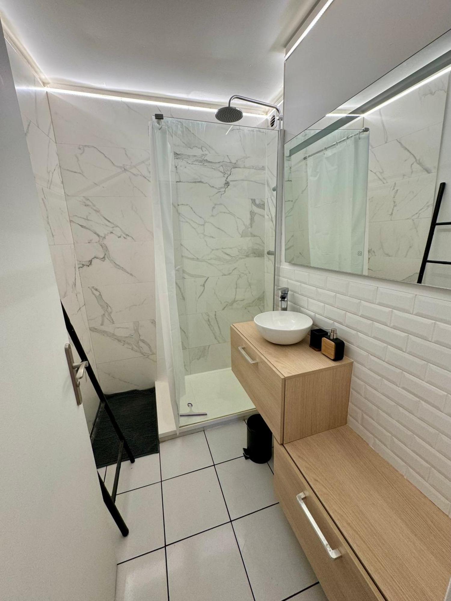 Agreable T3 Idealement Situe Mende Exterior photo